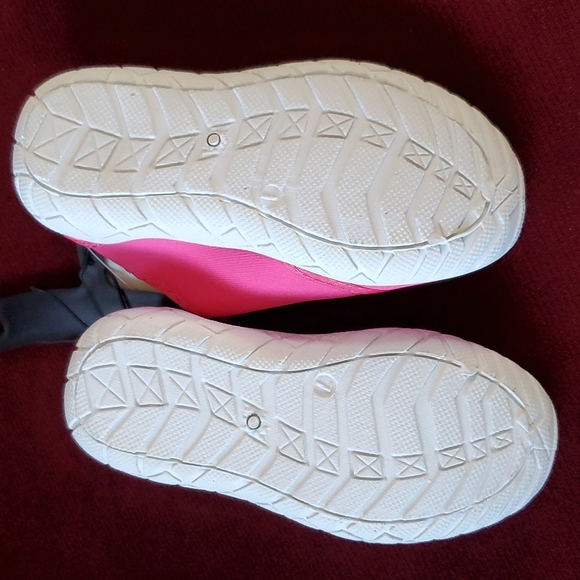 3 pair Toddler Girls Shoes Water Shoes Flip Flops Glitter Sandals  Size 7/8  NWT - Picture 4 of 10